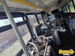 2010 Low Floor Bus Food Truck All-purpose Food Truck Exterior Lighting Michigan Diesel Engine for Sale