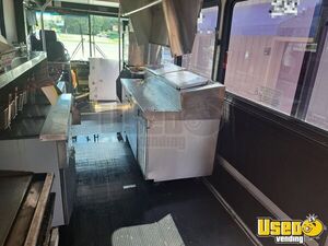 2010 Low Floor Bus Food Truck All-purpose Food Truck Soda Fountain System Michigan Diesel Engine for Sale
