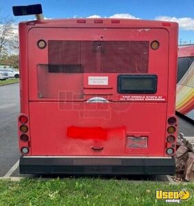 2010 Low Floor Coach Bus 6 New Jersey Diesel Engine for Sale