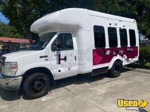 2010 Mobile Boutique Truck Florida Gas Engine for Sale