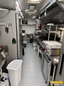 2010 Mt 45 All-purpose Food Truck Cabinets Tennessee Diesel Engine for Sale