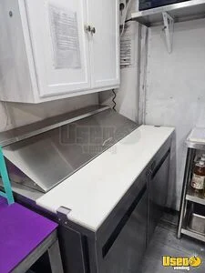 2010 Mt 45 All-purpose Food Truck Prep Station Cooler Tennessee Diesel Engine for Sale