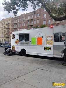 2010 Mt45 All-purpose Food Truck Air Conditioning New York Diesel Engine for Sale