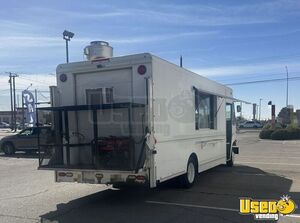 2010 Mt45 All-purpose Food Truck Cabinets Texas Diesel Engine for Sale