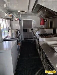 2010 Mt45 All-purpose Food Truck Exterior Customer Counter New York Diesel Engine for Sale