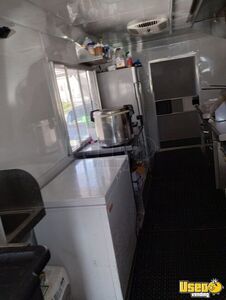 2010 Mt45 All-purpose Food Truck Exterior Customer Counter New York Diesel Engine for Sale