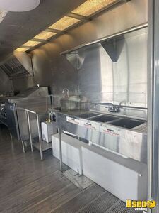 2010 Mt45 All-purpose Food Truck Prep Station Cooler Texas Diesel Engine for Sale