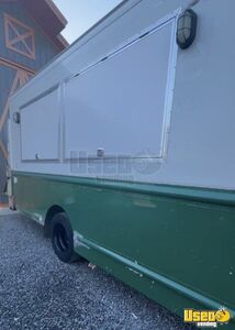2010 Mt45 All-purpose Food Truck Stainless Steel Wall Covers Tennessee Diesel Engine for Sale