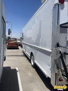 2010 Mt45 All-purpose Food Truck Stainless Steel Wall Covers Texas Diesel Engine for Sale