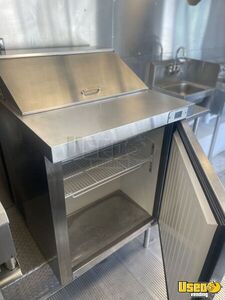 2010 Mt45 All-purpose Food Truck Work Table Texas Diesel Engine for Sale