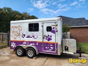 2010 Pet Care / Veterinary Truck Texas for Sale