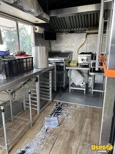 2010 S-16 Kitchen Food Trailer Stainless Steel Wall Covers Texas for Sale