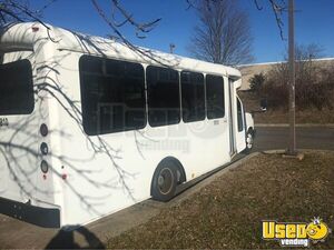 2010 Shuttle Bus 4 New York Gas Engine for Sale