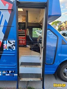 2010 Silverado 3500 Mobile Barbershop Truck Mobile Hair Salon Truck Generator New York Gas Engine for Sale