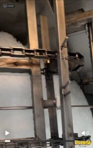 2010 The Hut Twice The Ice Vending Machine 16 Louisiana for Sale