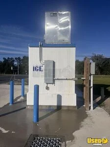 2010 The Hut Twice The Ice Vending Machine 2 Louisiana for Sale