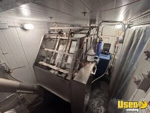 2010 The Hut Twice The Ice Vending Machine 20 Louisiana for Sale