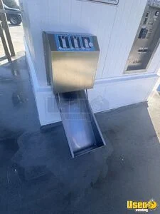 2010 The Hut Twice The Ice Vending Machine 5 Louisiana for Sale