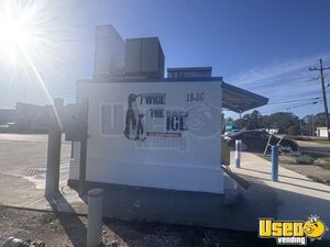 2010 The Hut Twice The Ice Vending Machine 8 Louisiana for Sale