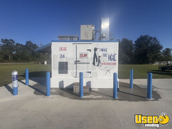 2010 The Hut Twice The Ice Vending Machine Louisiana for Sale