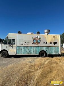 2010 W62 All-purpose Food Truck Air Conditioning California Diesel Engine for Sale