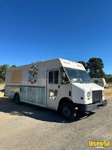 2010 W62 All-purpose Food Truck California Diesel Engine for Sale
