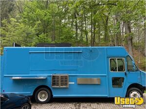 2010 W62 All-purpose Food Truck Connecticut Diesel Engine for Sale