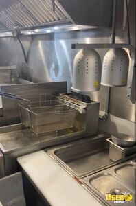 2010 W62 All-purpose Food Truck Floor Drains Connecticut Diesel Engine for Sale