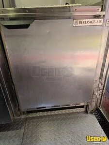 2010 W62 All-purpose Food Truck Triple Sink New York Diesel Engine for Sale