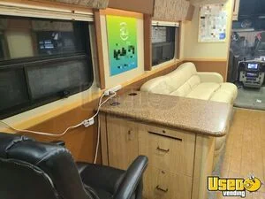 2010 Winnebago Mobile Clinic Breaker Panel Illinois Diesel Engine for Sale