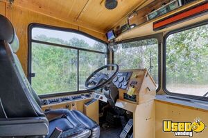 2010 Xb Party / Gaming Trailer Tv Texas Diesel Engine for Sale
