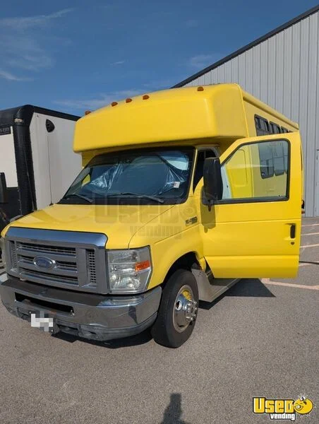 2011 20' Econo Line E450 Super Mobile Boutique Indiana Gas Engine for Sale