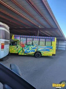 2011 4500 Ice Cream Truck Concession Window Arizona Gas Engine for Sale