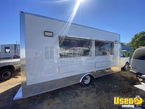 2011 22' Food Truck with Pro-Fire Suppression and NEW Kitchen for Sale in California!