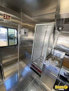 2011 All-purpose Food Truck Upright Freezer California Gas Engine for Sale