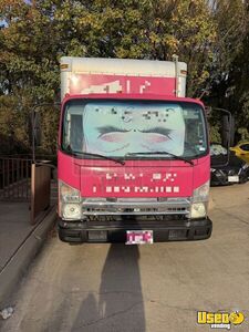 2011 Box Truck Mobile Hair & Nail Salon Truck Interior Lighting Texas Diesel Engine for Sale