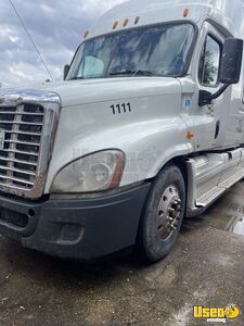 2011 Cascadia Freightliner Semi Truck Louisiana for Sale