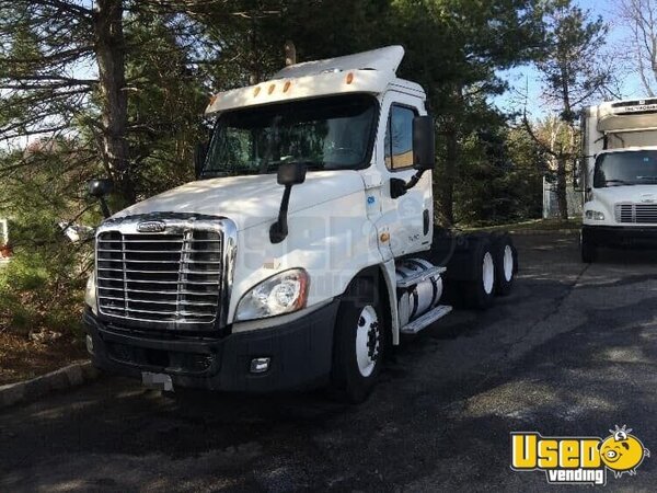 2011 Cascadia Freightliner Semi Truck Maryland for Sale