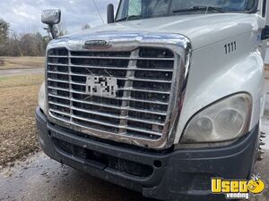 2011 Cascadia Freightliner Semi Truck Roof Wing Louisiana for Sale