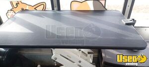 2011 Collins Pet Grooming Truck Pet Care / Veterinary Truck Electrical Outlets Ohio Diesel Engine for Sale