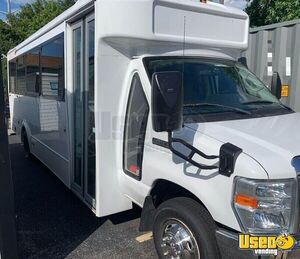 2011 E-450 Econoline Shuttle Bus Shuttle Bus Indiana Gas Engine for Sale