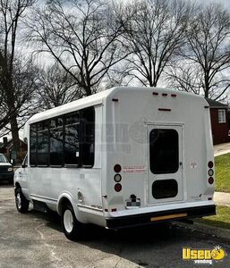 2011 E-450 Shuttle Bus Shuttle Bus 7 Virginia Gas Engine for Sale