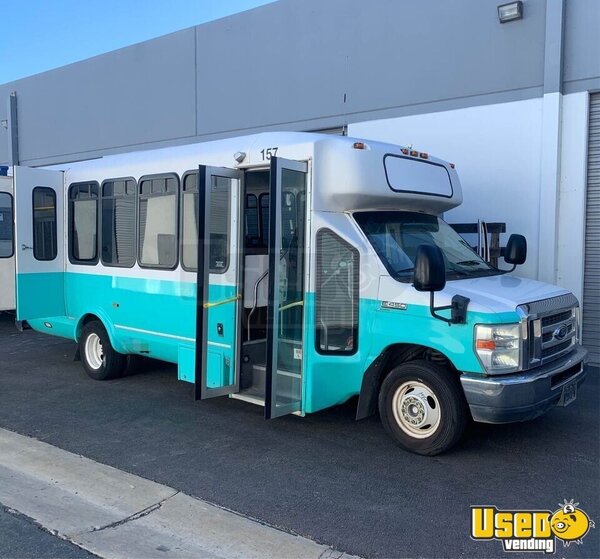 2011 E-450 Shuttle Bus Shuttle Bus California Gas Engine for Sale