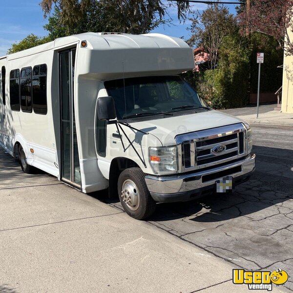 2011 E-450 Shuttle Bus Shuttle Bus California Gas Engine for Sale