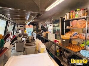 2011 E-450 Super Duty All-purpose Food Truck Refrigerator Hawaii Gas Engine for Sale