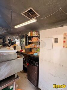 2011 E-450 Super Duty All-purpose Food Truck Stovetop Hawaii Gas Engine for Sale