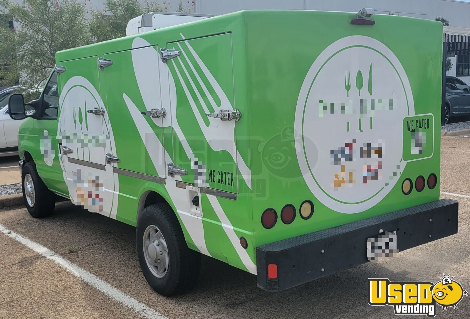 2011 Ford E350 Refrigerated Cold and Hot Food Delivery Truck Canteen