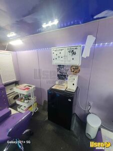 2011 E350 Mobile Hair & Nail Salon Truck Additional 1 Florida Gas Engine for Sale