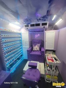 2011 E350 Mobile Hair & Nail Salon Truck Gas Engine Florida Gas Engine for Sale