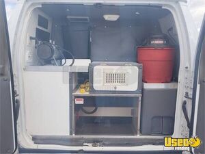 2011 E350 Mobile Pet Grooming Truck Pet Care / Veterinary Truck Interior Lighting Nevada Gas Engine for Sale